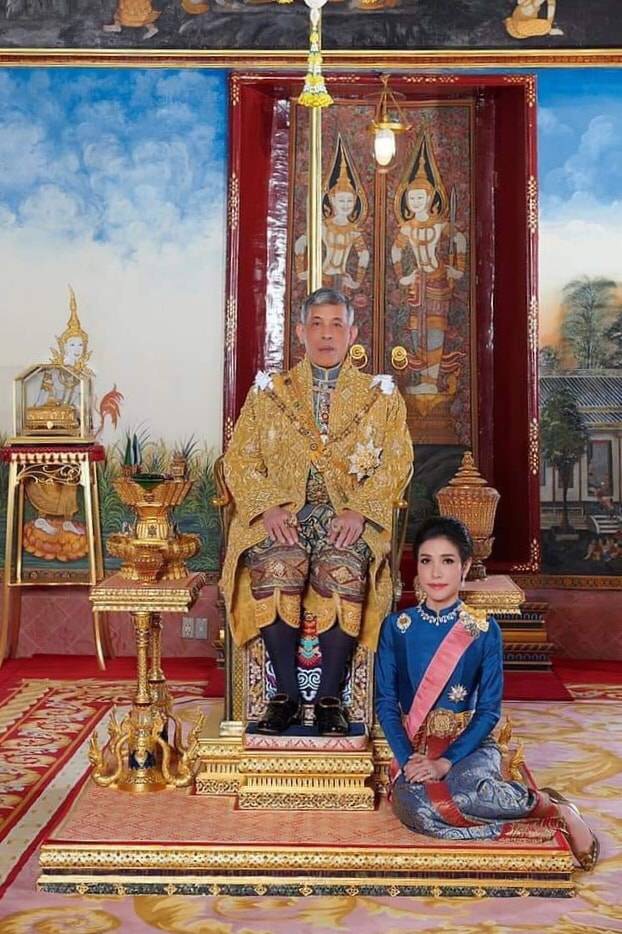 พระบาทสมเด็จพระเจ้าอยู่หัว โปรดเกล้าฯให้จัดทำภาพและประวัติ ...