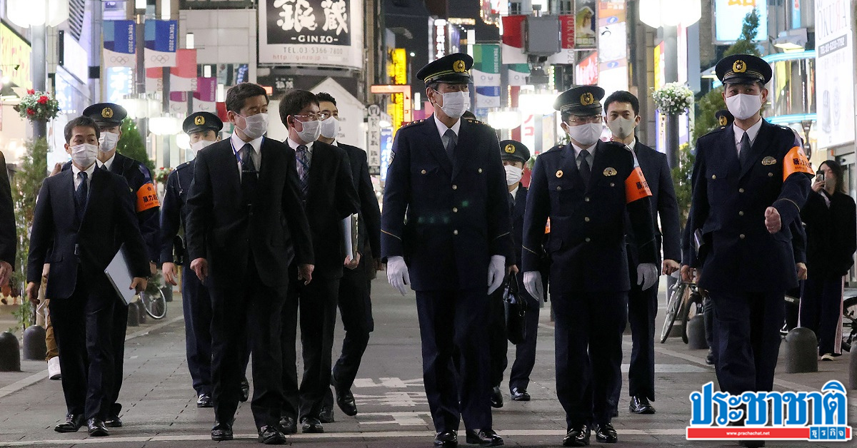 Japan “shut down the country” until the end of Jan. 64 fearing new strains of COVID