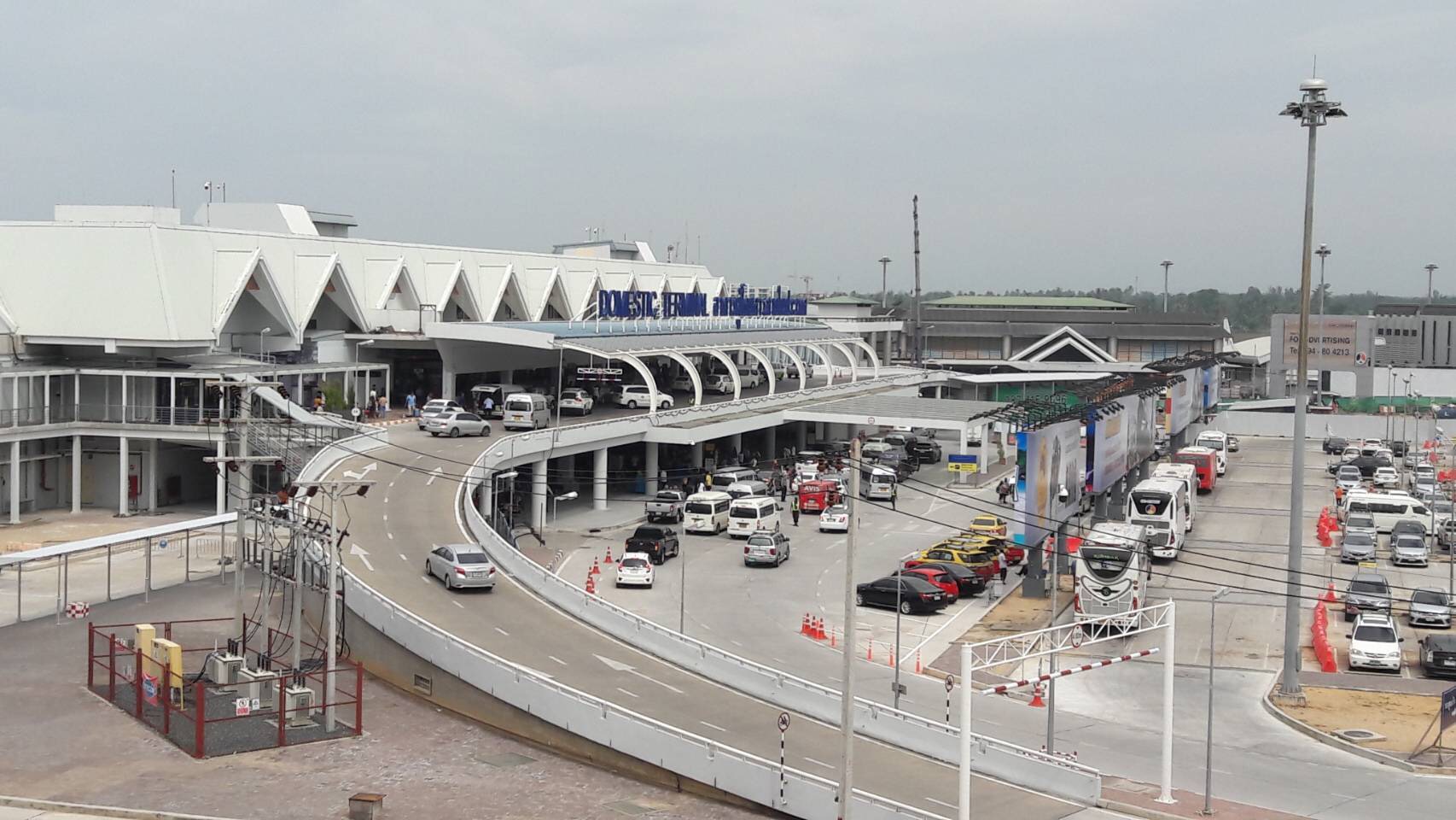 Phuket airport. Аэропорт Пхукет. ICAO Пхукет. Аэропорт Пхукет фото. Аэропорт Сочи фото.